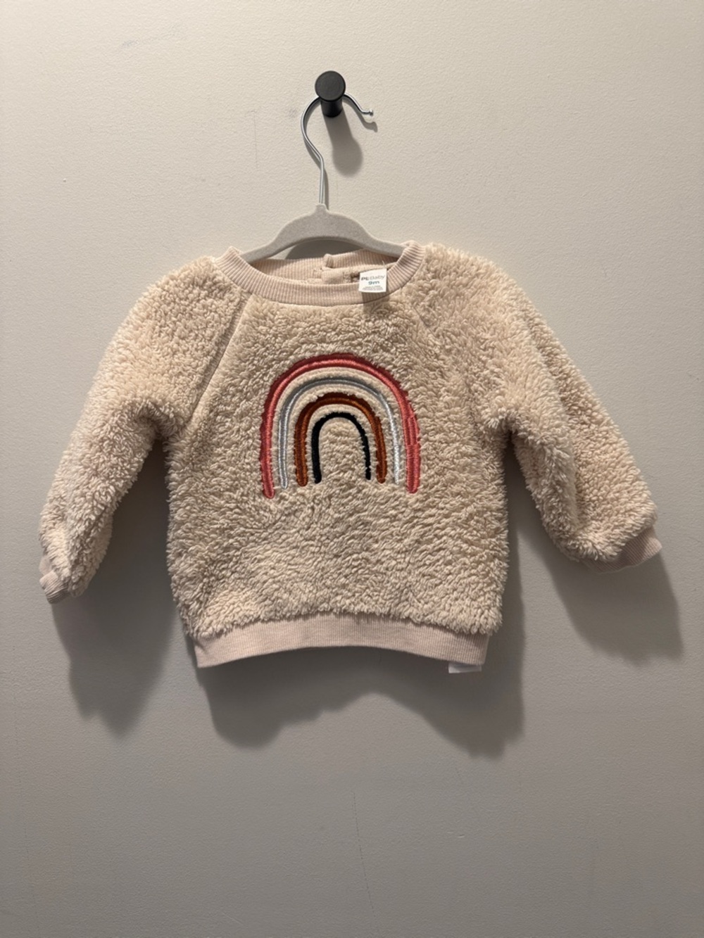 Petite Lem PL:Baby fuzzy sweatshirt in size 9 months
